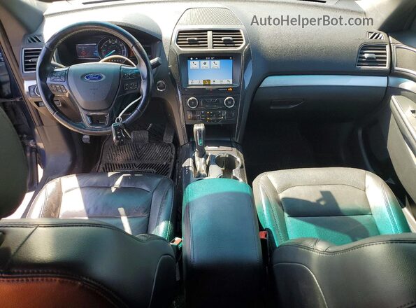 1FM5K7D86HGA02665 2017 FORD FORD EXPLORER Blue Widok deski rozdzielczej