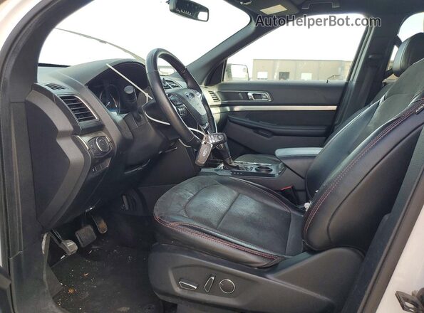 1FM5K7D86JGC06212 2018 FORD EXPLORER White Widok wnętrza z przodu