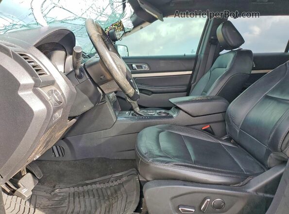 1FM5K7D87JGA35275 2018 FORD EXPLORER Серебряный Вид салона спереди