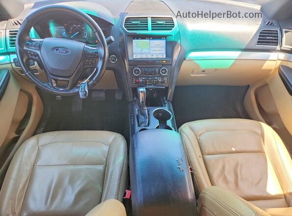 1FM5K7D88HGA01906 2017 FORD EXPLORER White Vista del salpicadero