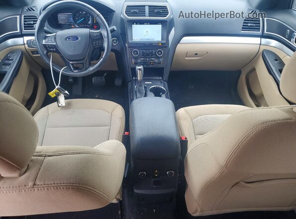 1FM5K7DH0HGC76461 2017 FORD EXPLORER Red Widok deski rozdzielczej