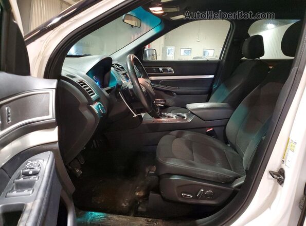 1FM5K7DH3HGA26468 2017 FORD EXPLORER White Vista interior delantera