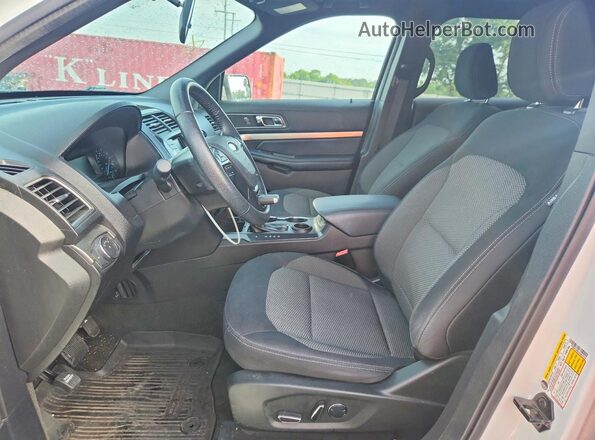1FM5K7DH3JGA63154 2018 FORD EXPLORER White Вид салону спереду