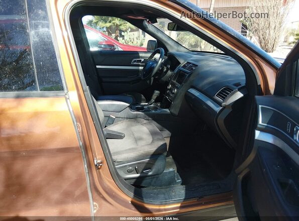 1FM5K7DH8HGC32918 2017 FORD FORD EXPLORER Orange Vista interior delantera