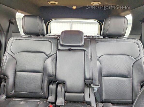 1FM5K7F83HGD22149 2017 FORD EXPLORER Red Rear seats view