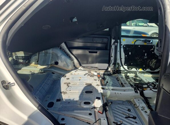 1FM5K8AB2SGA54307 2025 FORD EXPLORER White Widok tylnych siedzeń