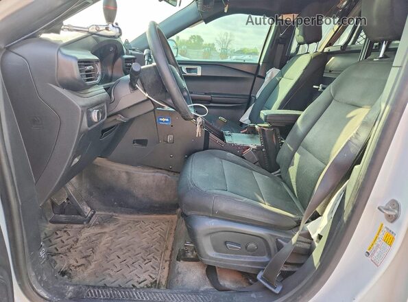 1FM5K8AB7LGC51135 2020 FORD EXPLORER White Widok wnętrza z przodu