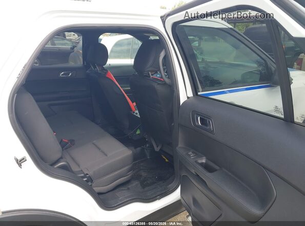 1FM5K8AR0HGA37379 2017 FORD UTILITY POLICE INTERCEPTOR White Вид наклейки з VIN-кодом