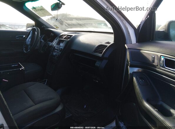 1FM5K8AR4GGA08224 2016 FORD UTILITY POLICE INTERCEPTOR White Вид салону спереду