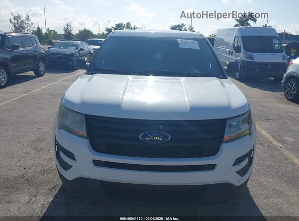 1FM5K8AR5GGC50830 2016 FORD UTILITY POLICE INTERCEPTOR Белый Вид щитка приборов