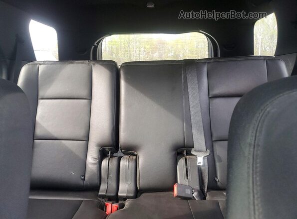 1FM5K8AR5JGC75752 2018 FORD FORD EXPLORER Двухцветный Вид задних сидений