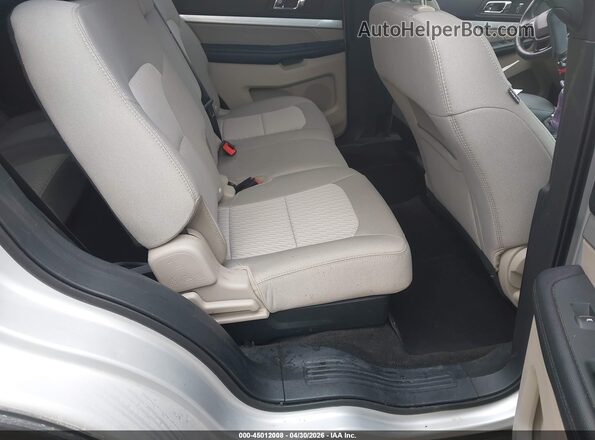 1FM5K8B85JGA59549 2018 FORD EXPLORER Silver Widok naklejki z numerem VIN