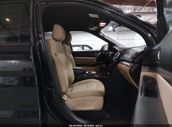 1FM5K8B86HGC63674 2017 FORD EXPLORER Черный Вид салона спереди