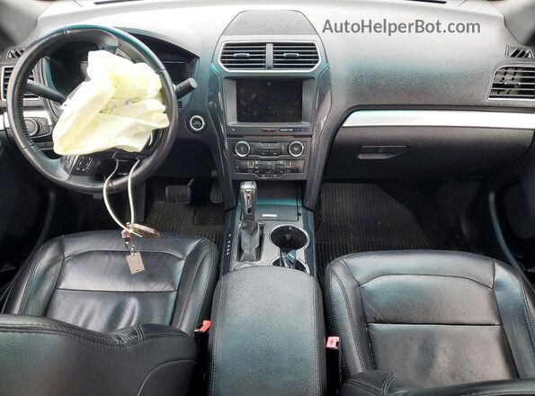 1FM5K8D80GGA53843 2016 FORD EXPLORER White Widok deski rozdzielczej
