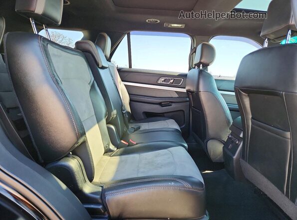 1FM5K8D81HGA30671 2017 FORD EXPLORER Черный Вид задней части салона