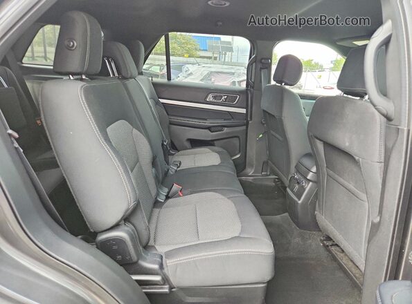 1FM5K8D82HGA85520 2017 FORD EXPLORER Серый Вид задней части салона