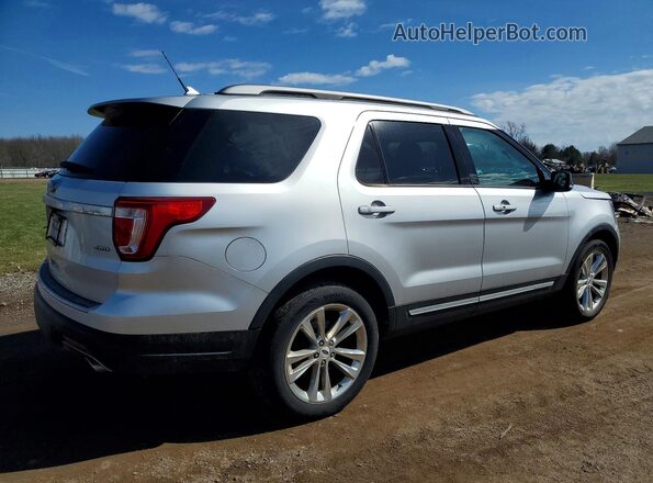 1FM5K8D82JGC40007 2018 FORD EXPLORER Серебряный Задняя правая четверть