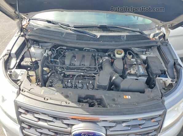 1FM5K8D83JGA19919 2018 FORD EXPLORER Серебряный Вид задней части салона