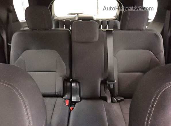 1FM5K8D84JGC15559 2018 FORD EXPLORER Серебряный Вид задних сидений