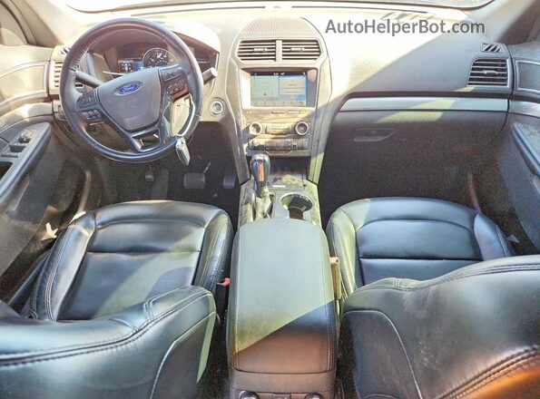 1FM5K8D84KGA87650 2019 FORD EXPLORER Gray Widok deski rozdzielczej