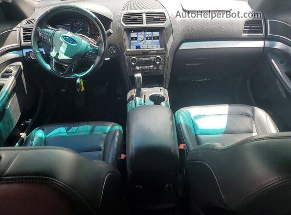 1FM5K8D85HGA83728 2017 FORD EXPLORER Серебряный Вид панели приборов