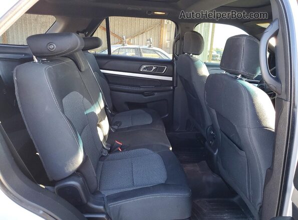1FM5K8D86HGA22694 2017 FORD EXPLORER Silver Rear interior view