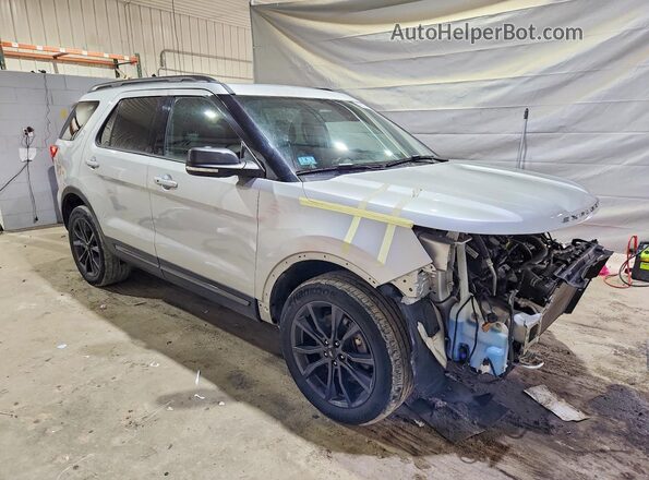 1FM5K8D87JGC89106 2018 FORD EXPLORER Silver Przód prawy