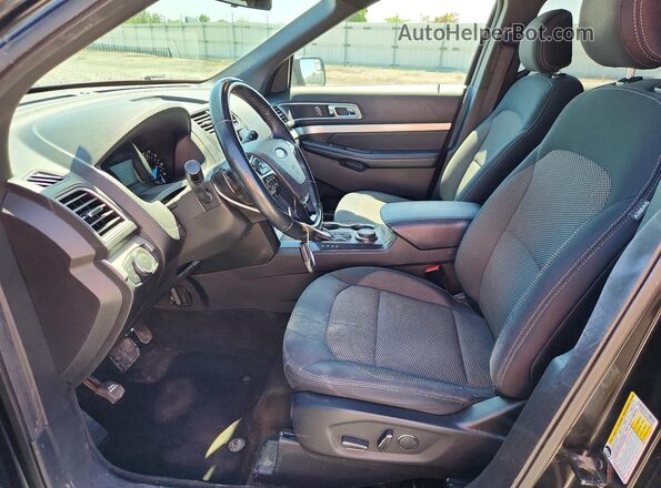 1FM5K8D88HGD54250 2017 FORD EXPLORER Black Widok wnętrza z przodu