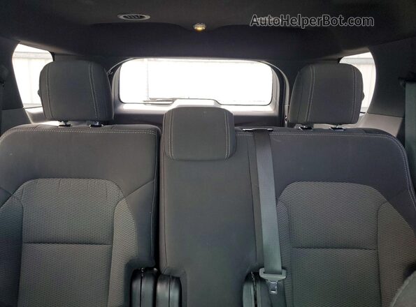 1FM5K8D89HGA96546 2017 FORD EXPLORER Серебряный Вид задних сидений