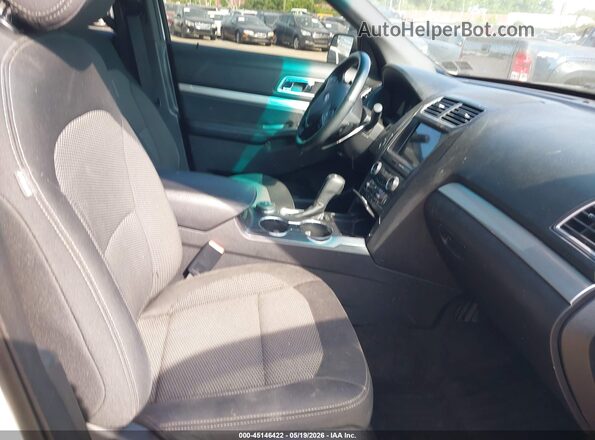 1FM5K8D8XHGA83823 2017 FORD EXPLORER Белый Вид салона спереди