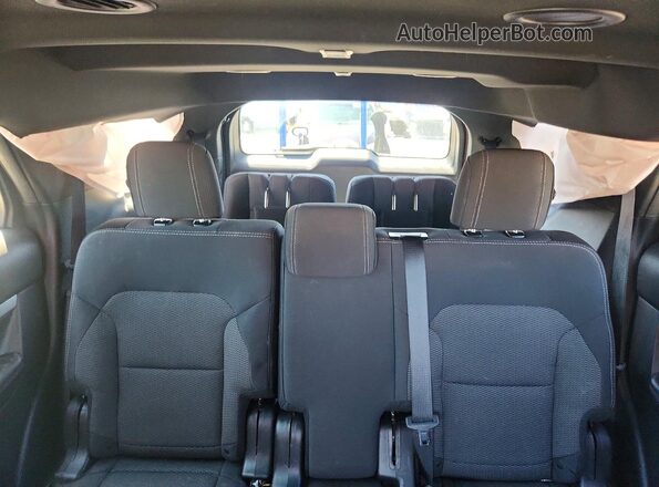 1FM5K8DH2HGC54774 2017 FORD FORD EXPLORER Красный Вид задних сидений