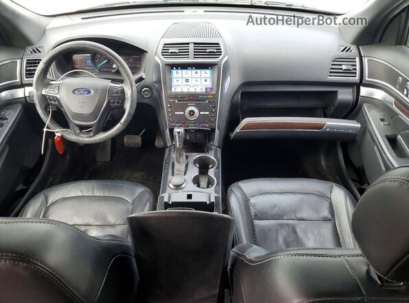 1FM5K8F83HGC37821 2017 FORD EXPLORER Silver Widok deski rozdzielczej
