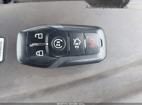 1FM5K8GT2GGA76105 2016 FORD EXPLORER Черный Вид панели приборов
