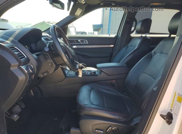 1FM5K8GT2HGC76788 2017 FORD EXPLORER Белый Вид салона спереди