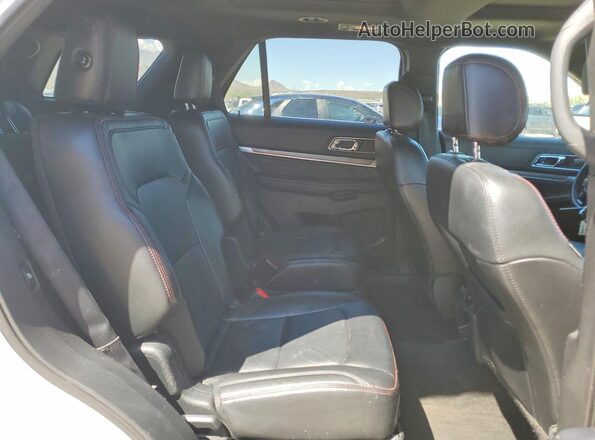 1FM5K8GT2HGC76788 2017 FORD EXPLORER Белый Вид задней части салона