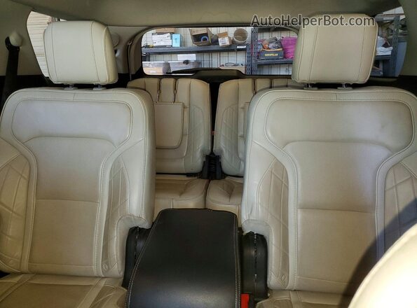 1FM5K8HT1JGA55042 2018 FORD EXPLORER Желто-коричневый Вид задних сидений