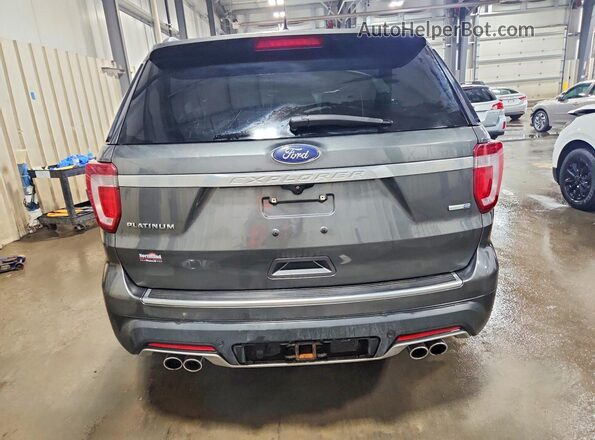 1FM5K8HT2JGC35839 2018 FORD EXPLORER Gray Widok z tyłu