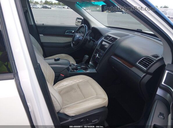 1FM5K8HT3GGA75477 2016 FORD EXPLORER Белый Вид салона спереди