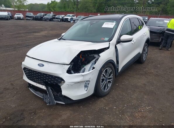 1FMCU0CZXNUA86456 2022 FORD ESCAPE Белый Вид спереди