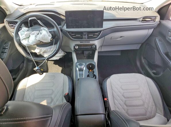1FMCU0E12RUA84875 2024 FORD ESCAPE Белый Вид панели приборов