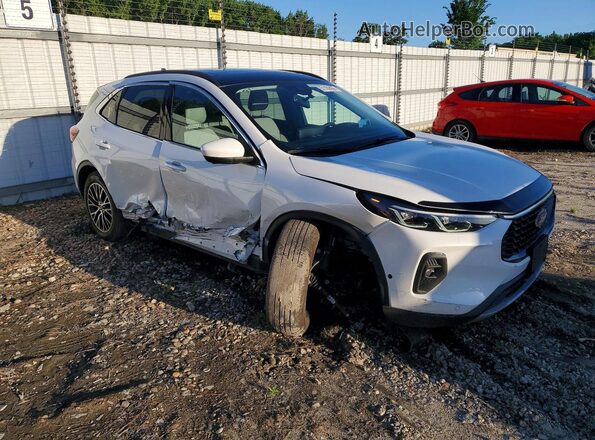 1FMCU0E19PUB39366 2023 FORD ESCAPE Белый Передняя правая четверть