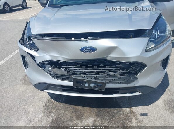 1FMCU0F63LUB14743 2020 FORD ESCAPE Серебряный Вид спереди