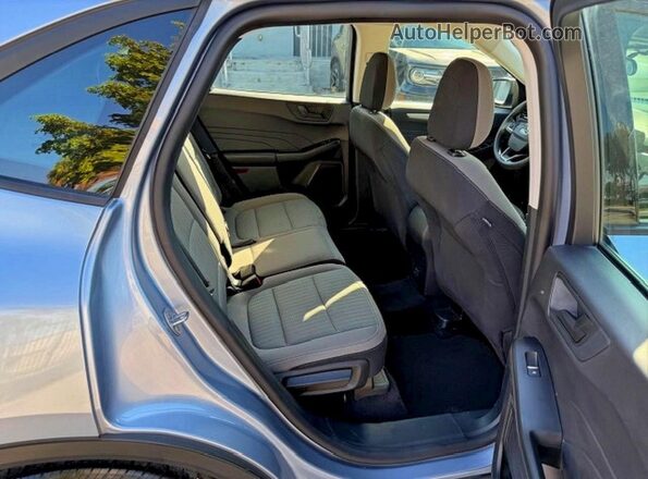 1FMCU0F66NUB62157 2022 FORD ESCAPE Серебряный Вид задней части салона