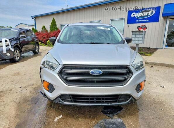 1FMCU0F70HUB98942 2017 FORD ESCAPE Серебряный Вид спереди
