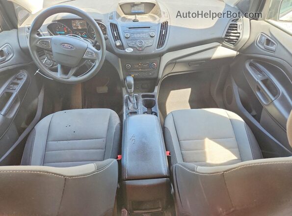 1FMCU0F71HUD34088 2017 FORD ESCAPE Серебряный Вид панели приборов
