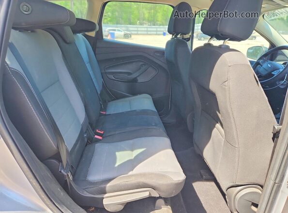 1FMCU0F71HUD34088 2017 FORD ESCAPE Серебряный Вид задних сидений