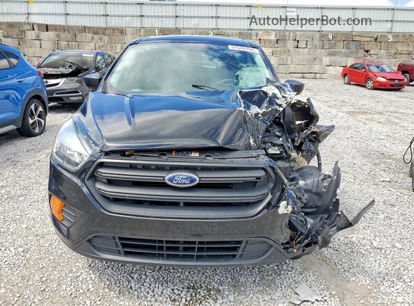 1FMCU0F71HUD92038 2017 FORD ESCAPE Черный Вид спереди