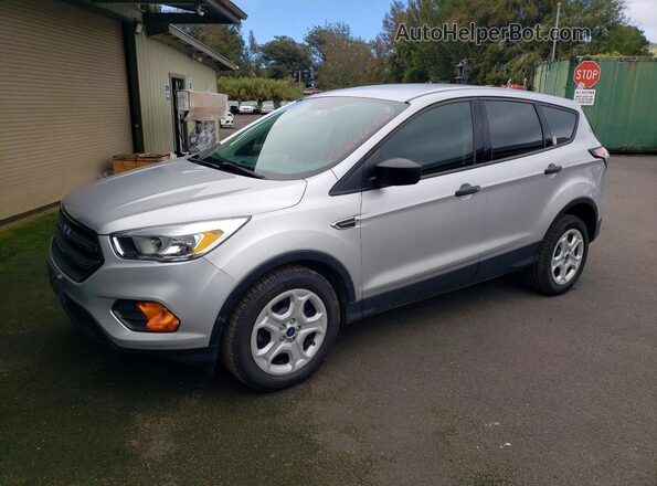 1FMCU0F74HUD29385 2017 FORD ESCAPE Silver Przód lewy