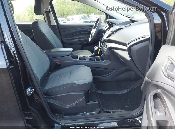 1FMCU0F74KUB30683 2019 FORD ESCAPE Черный Вид салона спереди