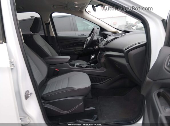 1FMCU0F76KUB66858 2019 FORD ESCAPE Белый Вид салона спереди